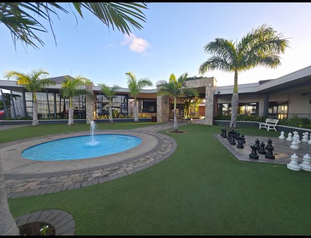 2 BEDROOM APARTMENT TO LET IN BALLITO CENTRAL